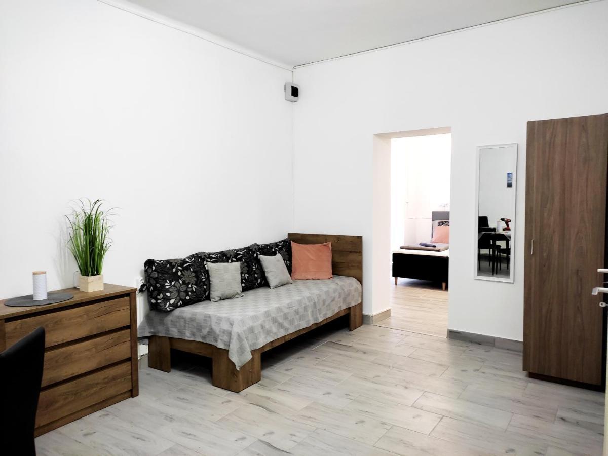 Dunapart Apartment 베크 외부 사진
