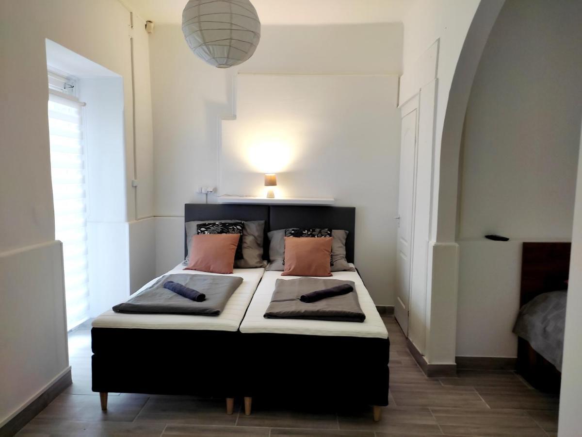 Dunapart Apartment 베크 외부 사진
